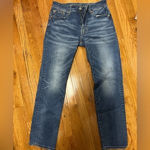 2/20 AE SLIM STRAIGHT MEN’S JEANS